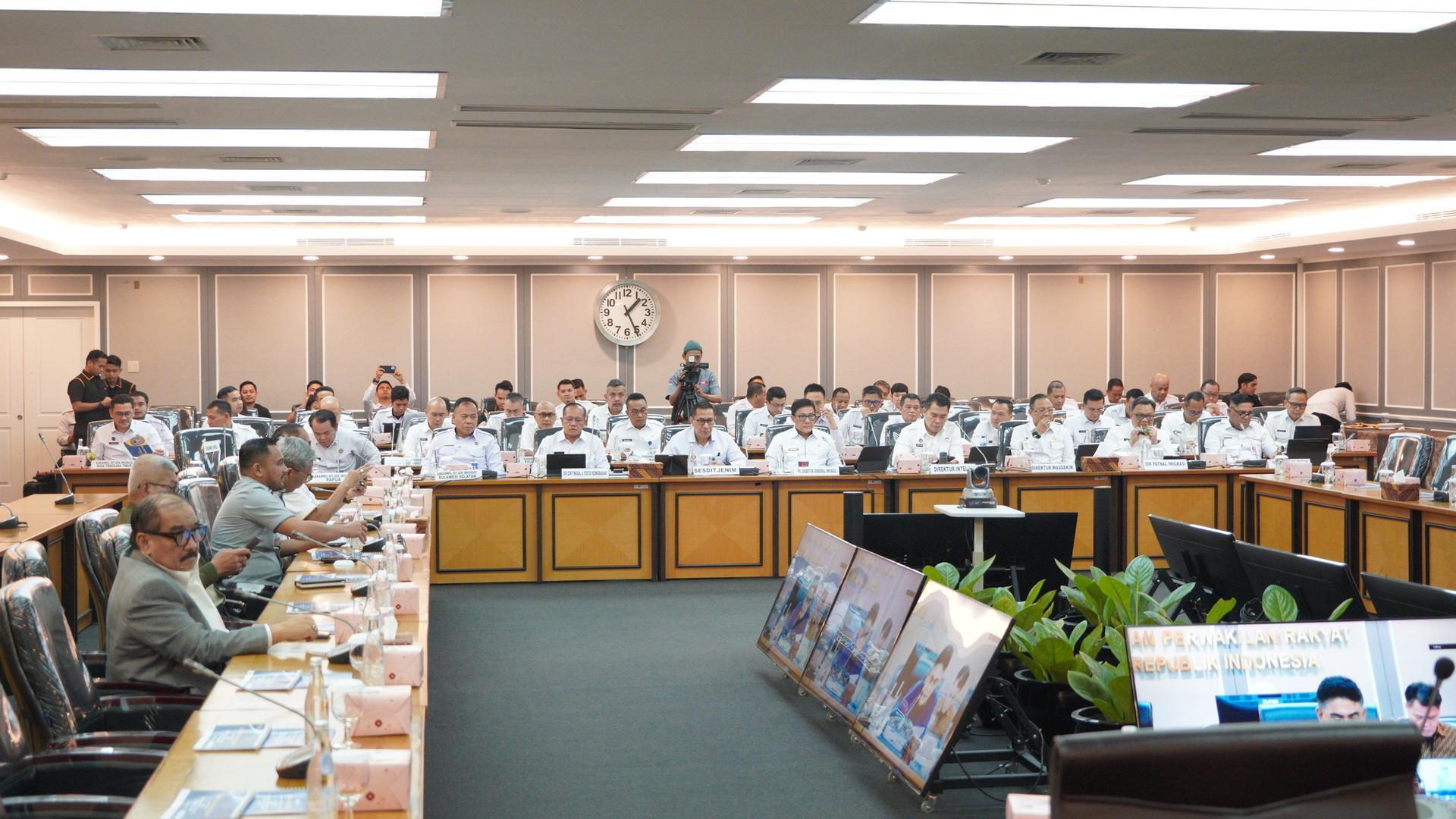 c016bcae 333f 4e50 9b00 caea71b3064a